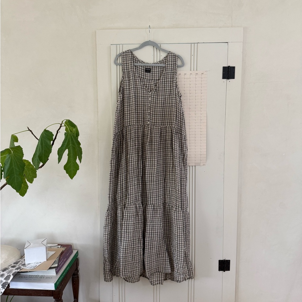 Esby Linen Checked Maxi Dress in Beige and Black